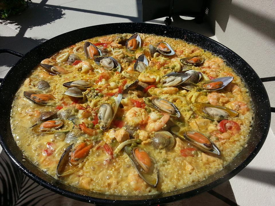 Paella ( Spaanse mix rijstgerecht)