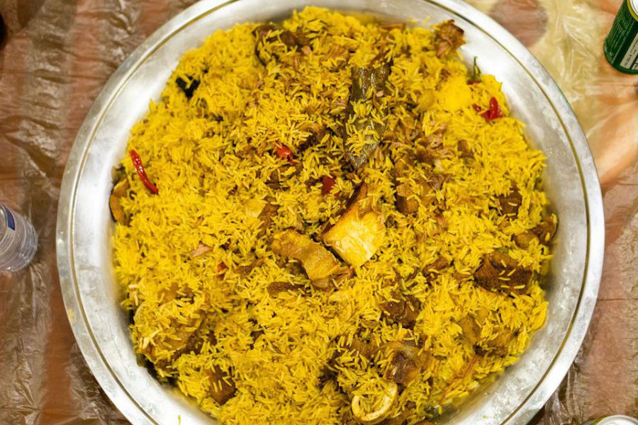 Kabsa ( Arabisch rijstgerecht met vlees)